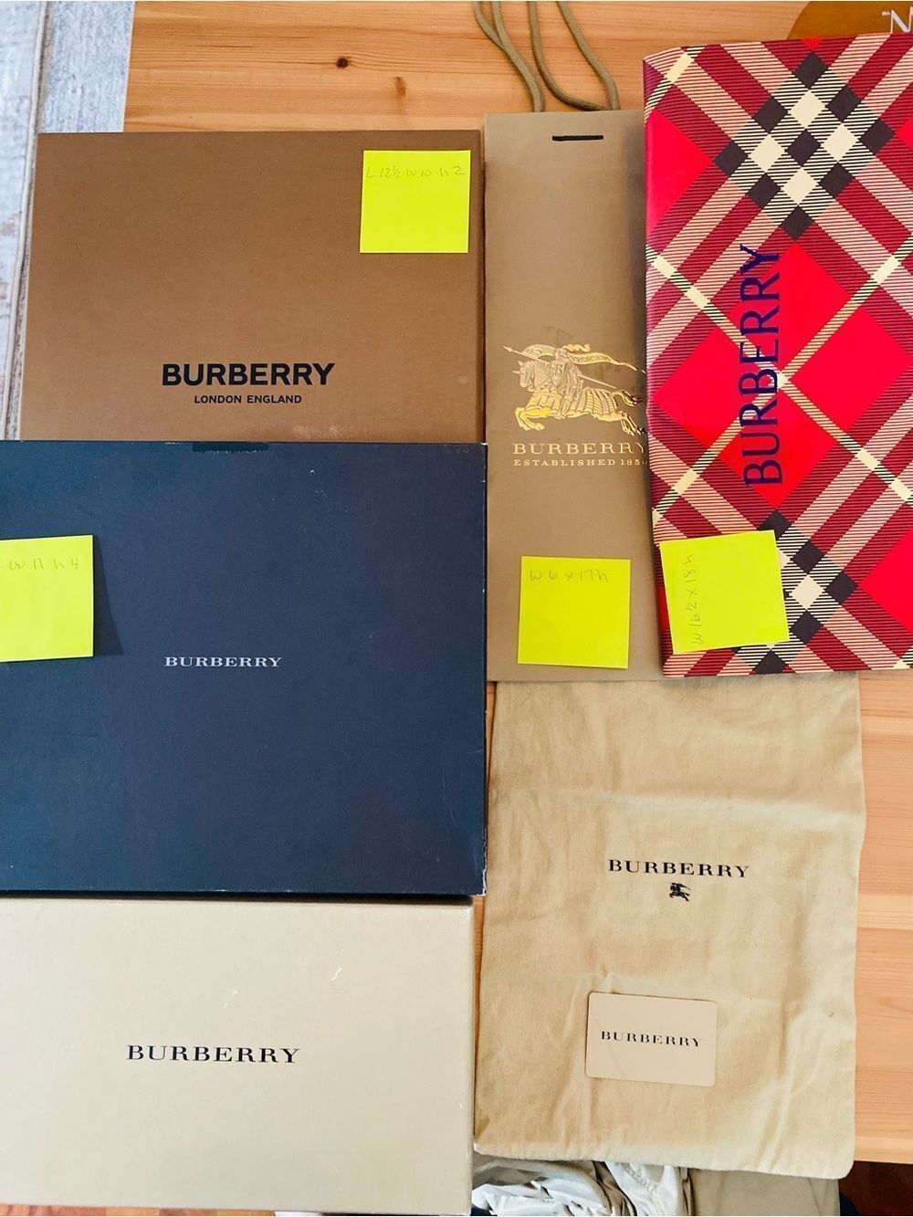 🛍️Burberry Authentic Branded Packaging Set.